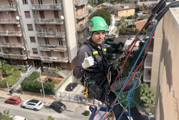 ripristino edificio in totale sicurezza senza impalcature e gru